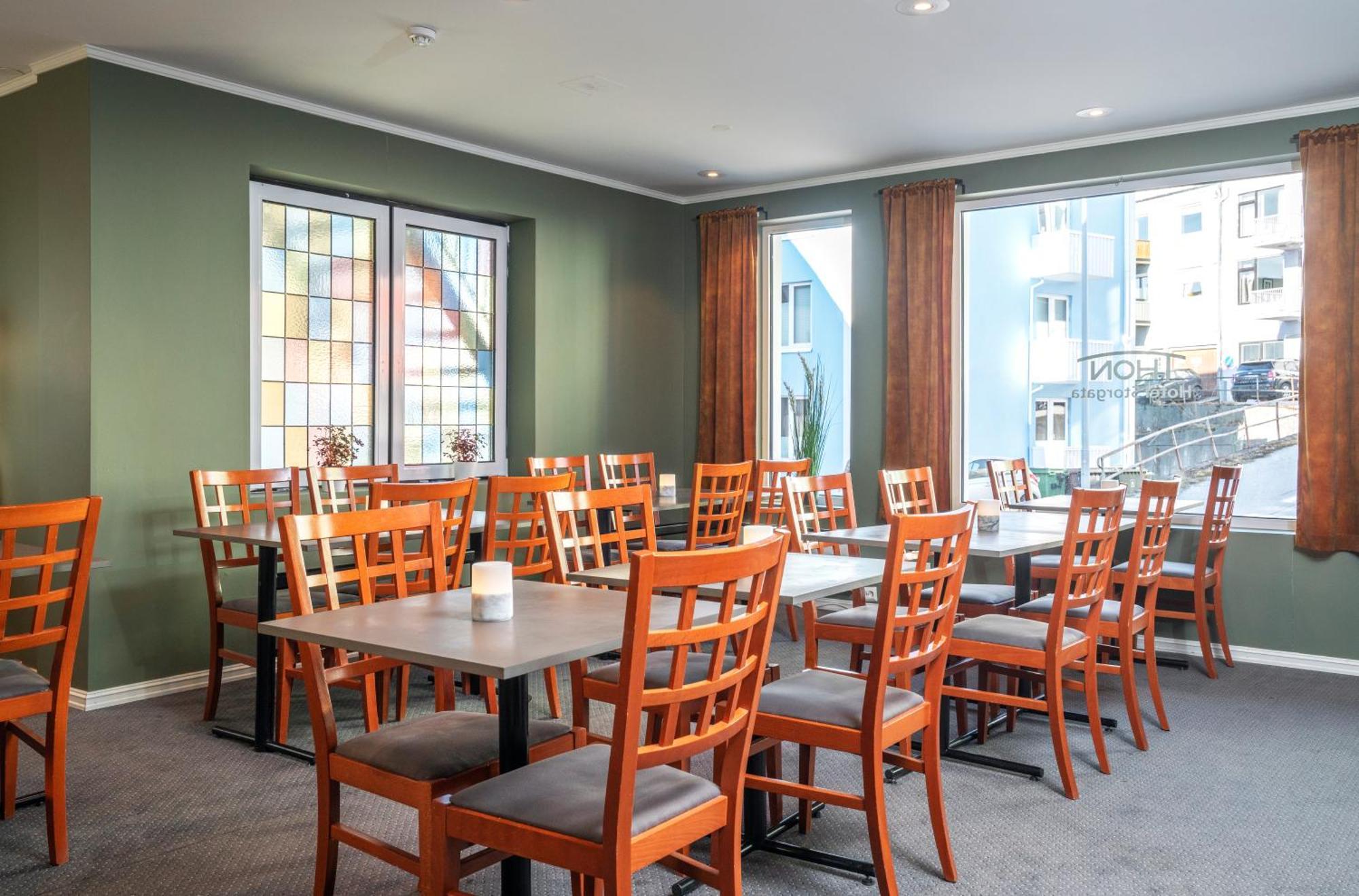Thon Partnerhotel Storgata Kristiansund Buitenkant foto