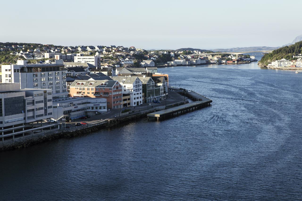 Thon Partnerhotel Storgata Kristiansund Buitenkant foto